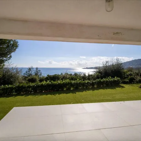 Beautiful House With Pool 3 Terraces And Garden Dom wakacyjny