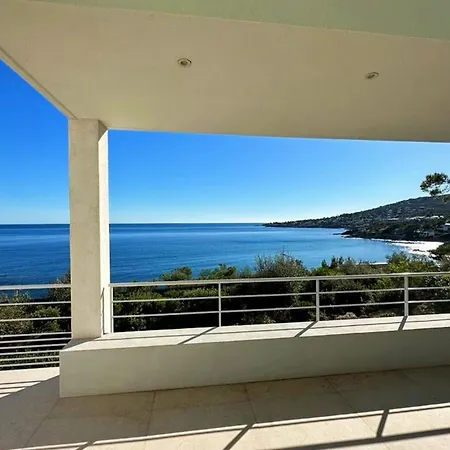 Beautiful House With Pool 3 Terraces And Garden Dom wakacyjny